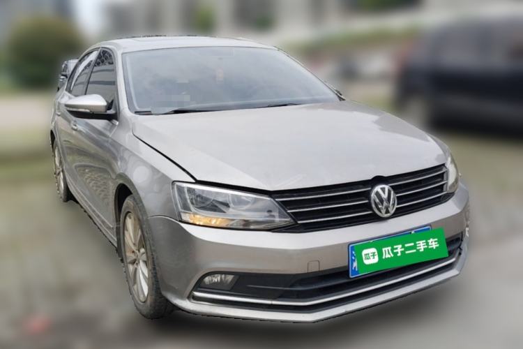 Used Volkswagen Sagitar 2015 1.6L Automatic Comfort Model Front Right 45 Deg
