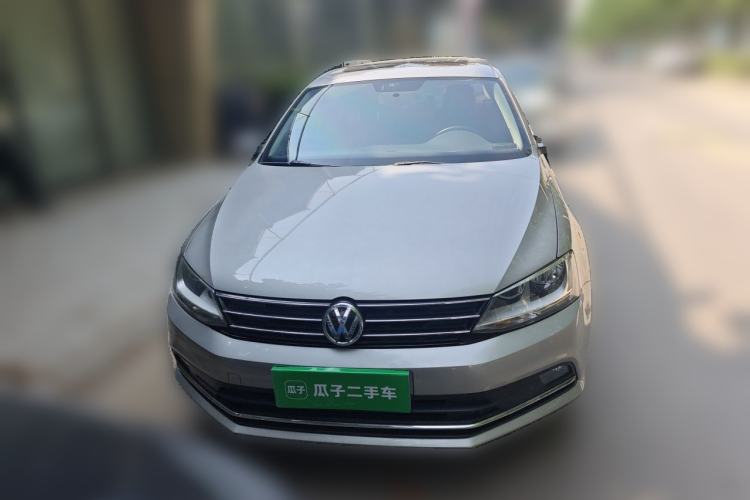 Used Volkswagen Sagitar 2015 1.6L Automatic Comfort Model Front