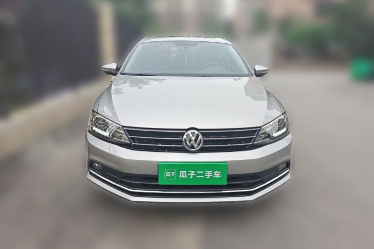 Used Volkswagen Sagitar 2015 230TSI Automatic Comfort Version Front