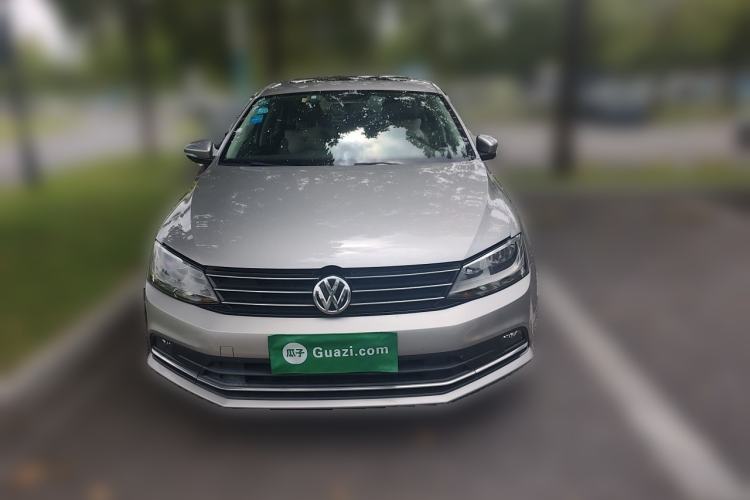 Used Volkswagen Sagitar 2015 1.6L Automatic Comfort Model Front