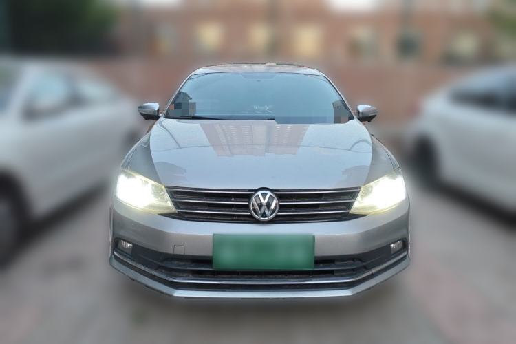 Used Volkswagen Sagitar 2015 230TSI Automatic Comfort Version Front