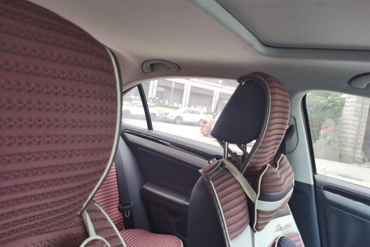 Used Volkswagen Sagitar 2015 1.6L Automatic Comfort Model Headliner