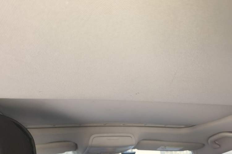 Used Volkswagen Sagitar 2015 1.6L Automatic Comfort Model Headliner