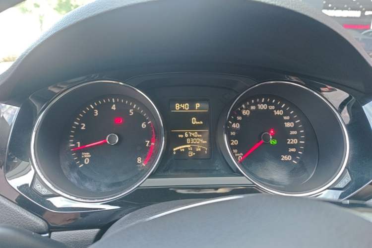 Used Volkswagen Sagitar 2015 1.6L Automatic Comfort Model Instrument Cluster