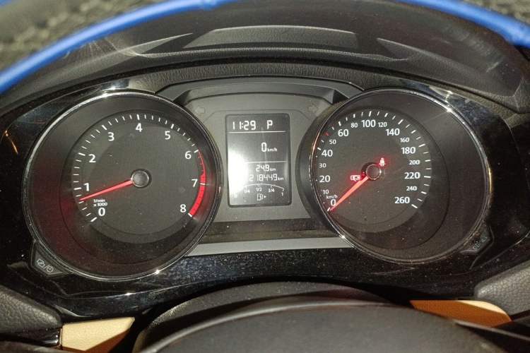Used Volkswagen Sagitar 2015 1.6L Automatic Comfort Model Instrument Cluster