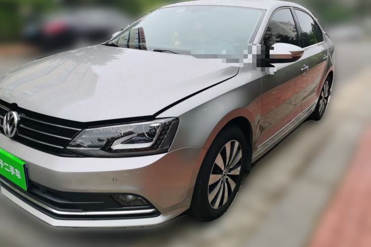 Used Volkswagen Sagitar 2015 230TSI Automatic Luxury Model Guazi used car, China used car export, Used car for sale, Used  cars, Cheapest cars for sale