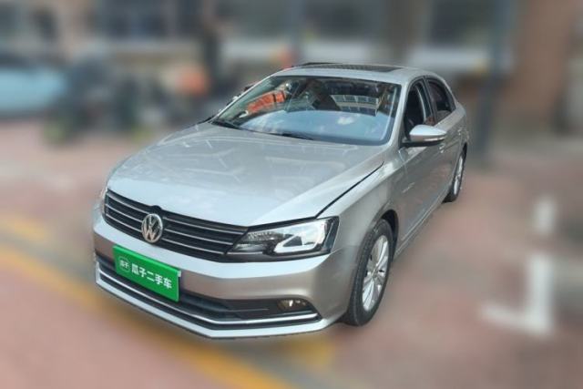 Volkswagen Sagitar 2015 1.6L Manual Comfort Model usata