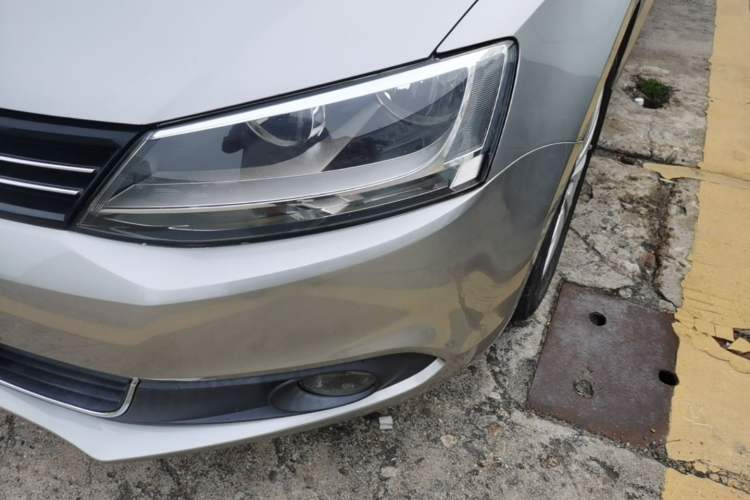 Used Volkswagen Sagitar 2015 1.6L Automatic Comfort Model Left Front Headlight