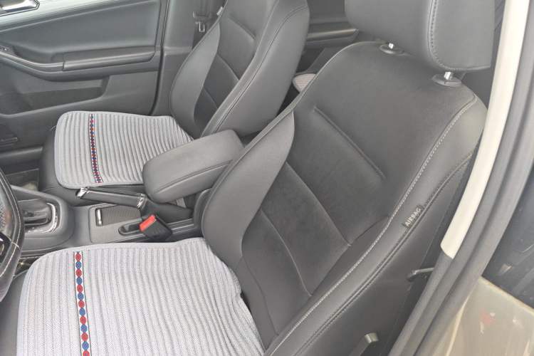 Used Volkswagen Sagitar 2015 1.6L Automatic Comfort Model Left Front Seat