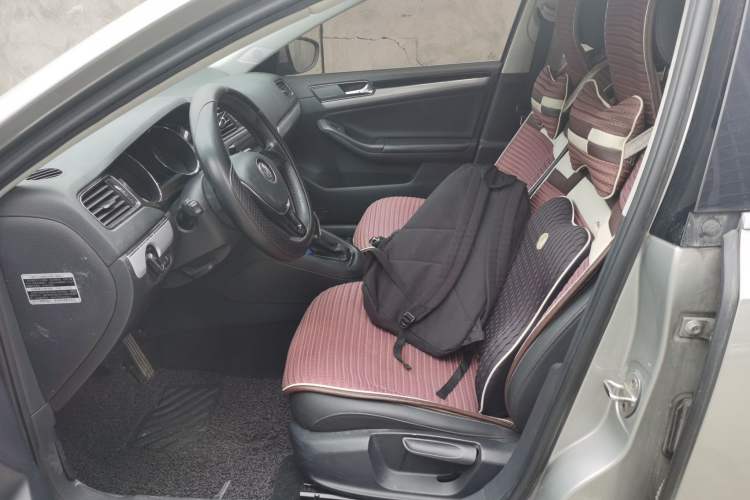Used Volkswagen Sagitar 2015 1.6L Automatic Comfort Model Left Front Seat