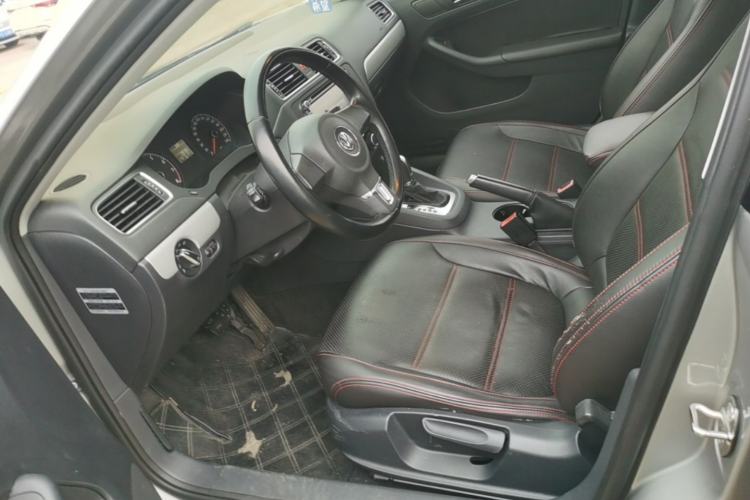 Used Volkswagen Sagitar 2015 1.6L Automatic Comfort Model Left Front Seat