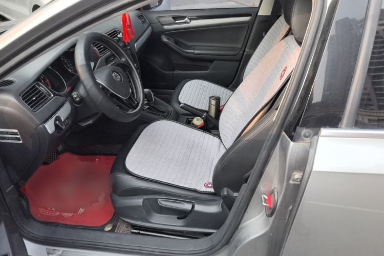 Used Volkswagen Sagitar 2015 1.6L Automatic Comfort Model Left Front Seat