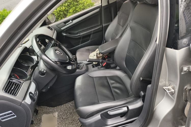 Used Volkswagen Sagitar 2015 230TSI Manual Comfort Version Left Front Seat
