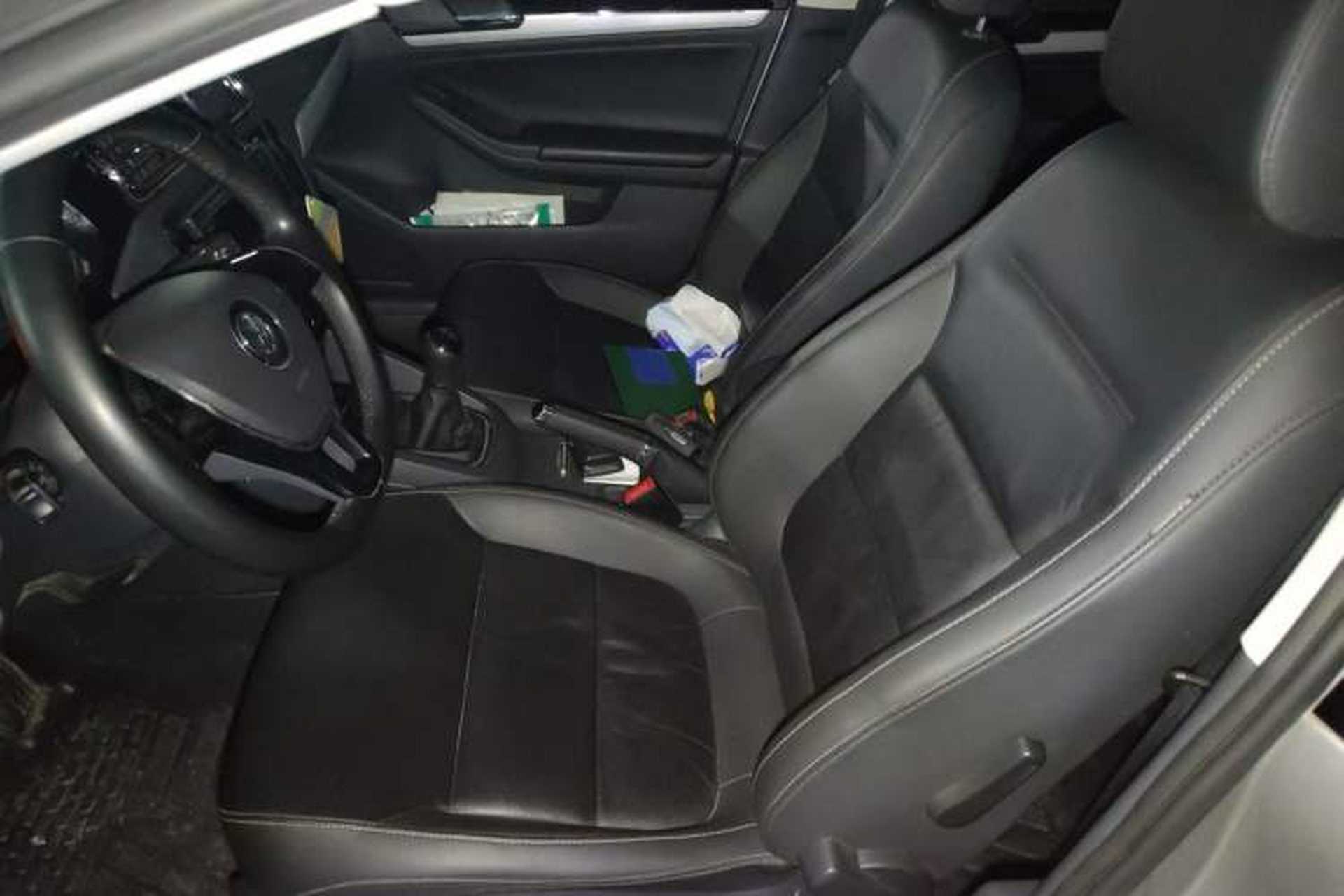 Used Volkswagen Sagitar 2015 1.6L Manual Comfort Model Left Front Seat