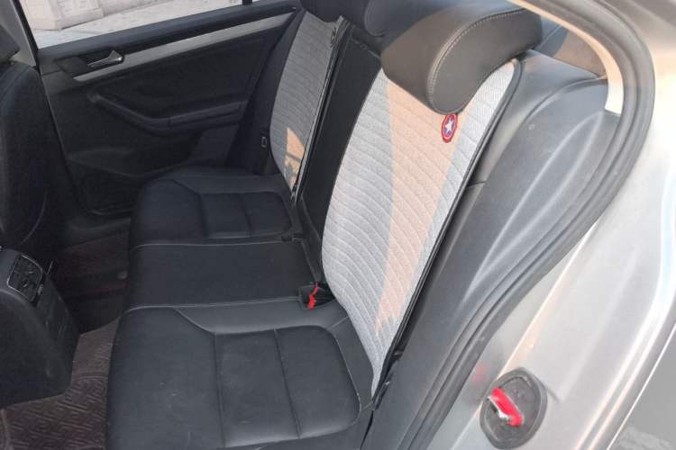 Used Volkswagen Sagitar 2015 1.6L Automatic Comfort Model Left Rear Seat