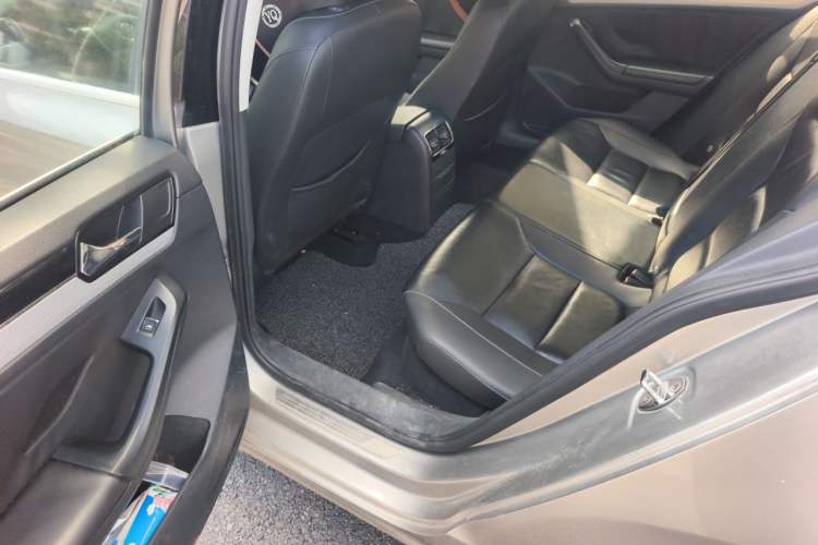 Used Volkswagen Sagitar 2015 1.6L Automatic Comfort Model Left Rear Seat