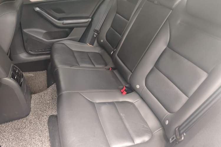 Used Volkswagen Sagitar 2015 230TSI Automatic Comfort Version Left Rear Seat
