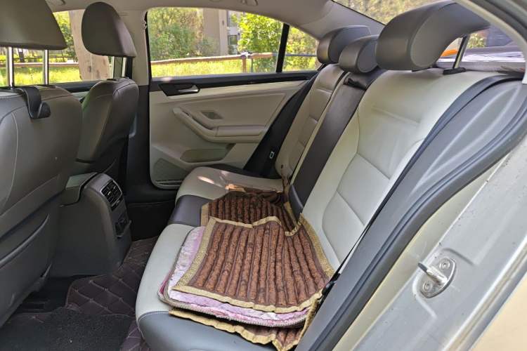 Used Volkswagen Sagitar 2015 1.6L Automatic Comfort Model Left Rear Seat