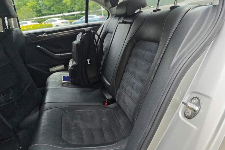 Used Volkswagen Sagitar 2015 230TSI Automatic Luxury Model Left Rear Seat