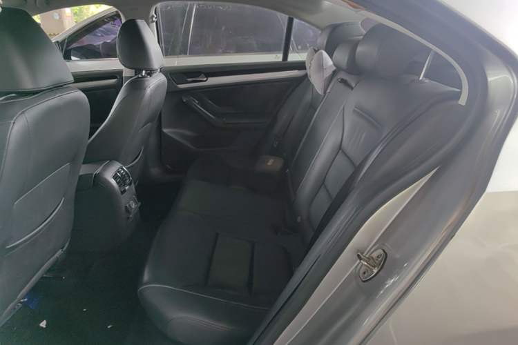 Used Volkswagen Sagitar 2015 230TSI Automatic Comfort Version Left Rear Seat