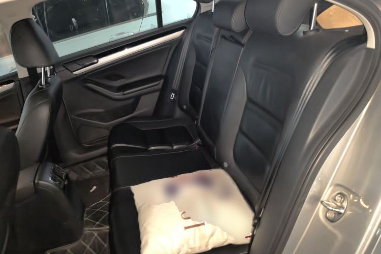 Used Volkswagen Sagitar 2015 230TSI Automatic Comfort Version Left Rear Seat