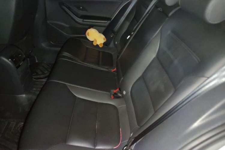 Used Volkswagen Sagitar 2015 1.6L Manual Comfort Model Left Rear Seat