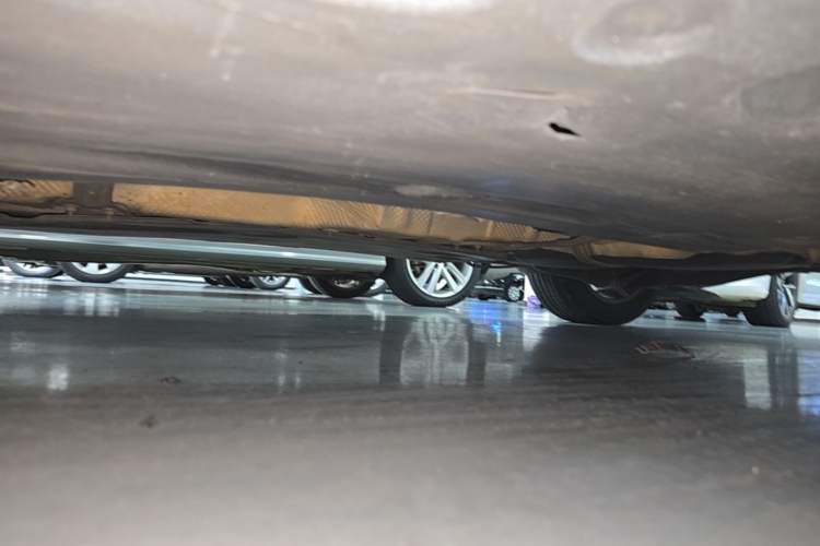 Used Volkswagen Sagitar 2015 1.6L Automatic Comfort Model Left Side Sill