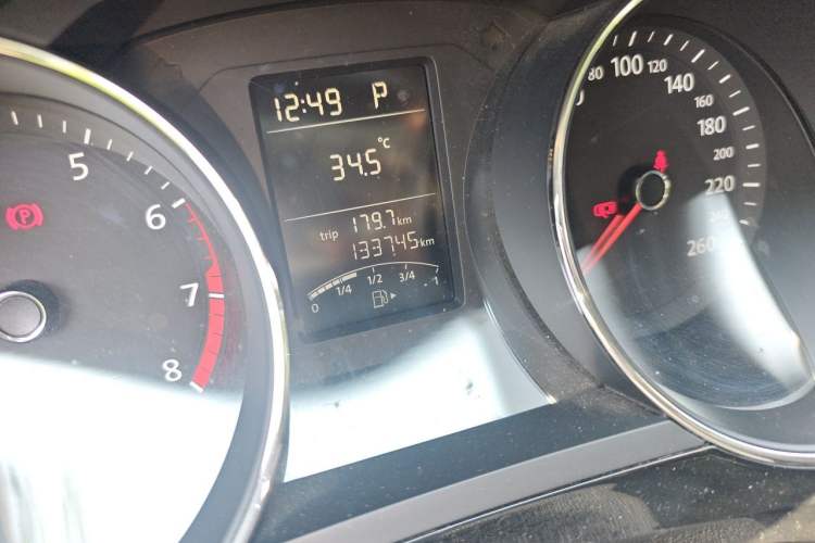 Used Volkswagen Sagitar 2015 1.6L Automatic Comfort Model Odometer Close Up
