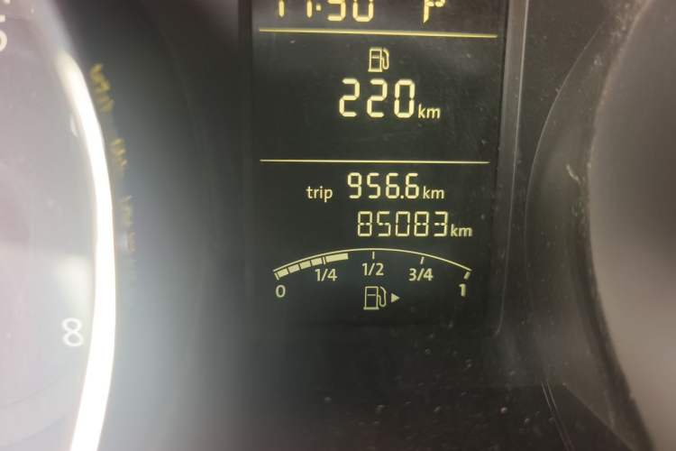Used Volkswagen Sagitar 2015 1.6L Automatic Comfort Model Odometer Close Up