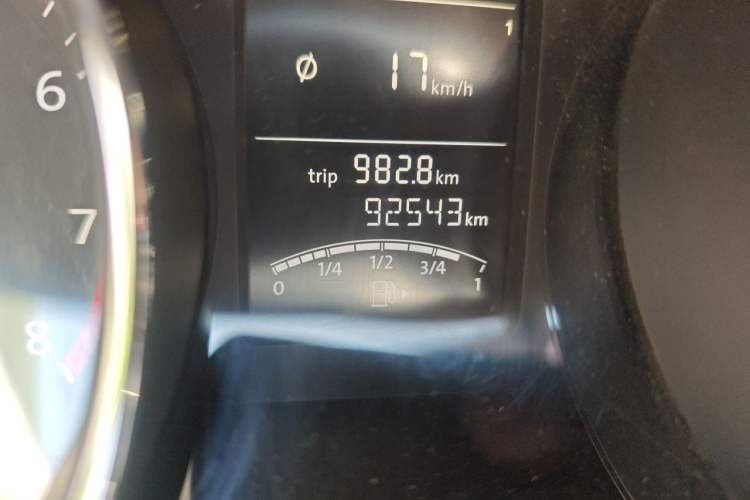 Used Volkswagen Sagitar 2015 1.6L Automatic Comfort Model Odometer Close Up