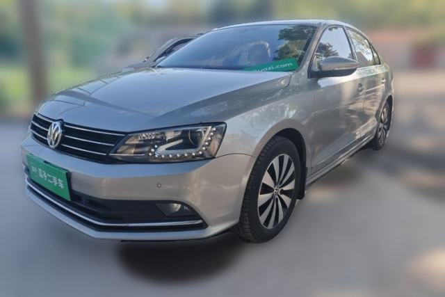 Used Volkswagen Sagitar 2015 230TSI Automatic Luxury Model