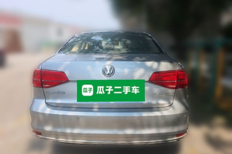 Used Volkswagen Sagitar 2015 1.6L Manual Comfort Model Rear