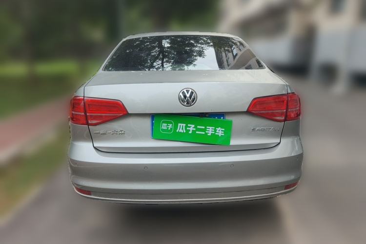 Used Volkswagen Sagitar 2015 1.6L Manual Comfort Model Rear