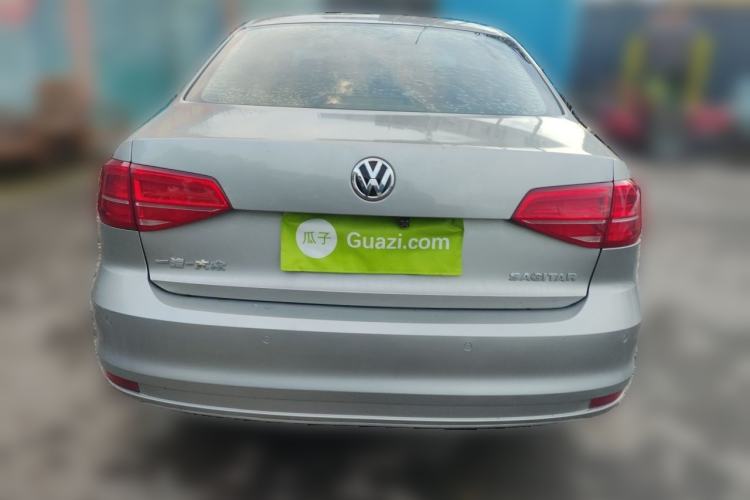 Used Volkswagen Sagitar 2015 1.6L Manual Comfort Model Rear