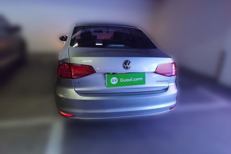 Used Volkswagen Sagitar 2015 1.6L Manual Comfort Model Rear