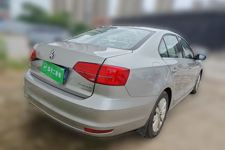 Used Volkswagen Sagitar 2015 230TSI Automatic Comfort Version Rear Right 45 Deg