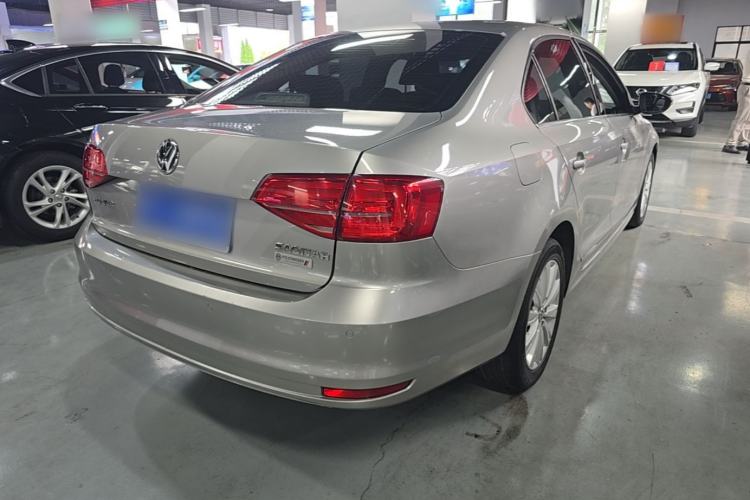 Used Volkswagen Sagitar 2015 1.6L Automatic Comfort Model Rear Right 45 Deg