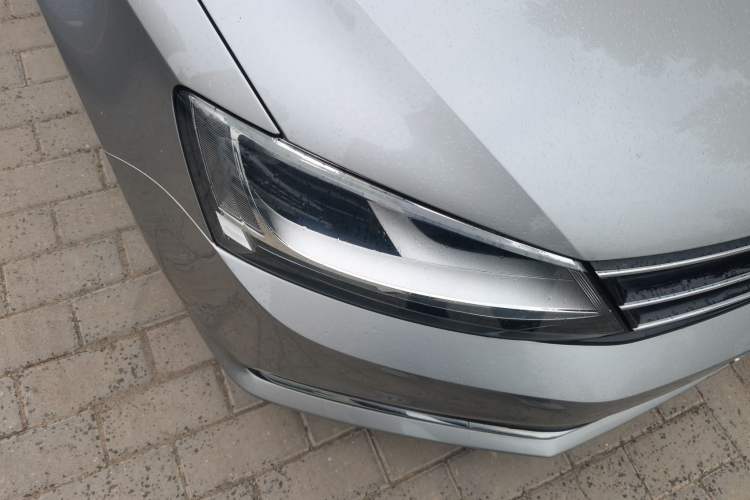Used Volkswagen Sagitar 2015 1.6L Automatic Comfort Model Right Front Headlight