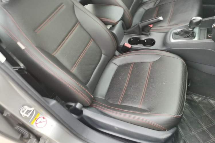 Used Volkswagen Sagitar 2015 1.6L Automatic Comfort Model Right Front Seat