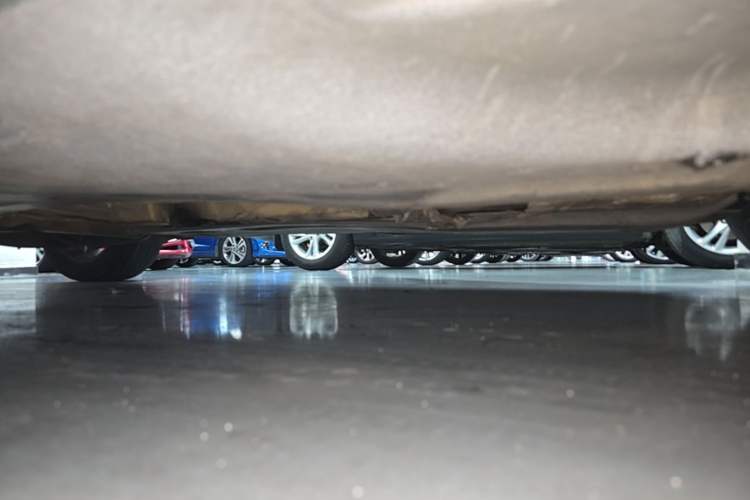 Used Volkswagen Sagitar 2015 1.6L Automatic Comfort Model Right Side Sill