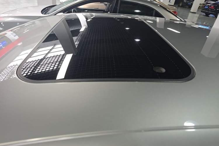 Used Volkswagen Sagitar 2015 1.6L Automatic Comfort Model Roof