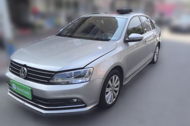 Volkswagen Sagitar 2015 1.6L Manual Comfort Model с пробегом
