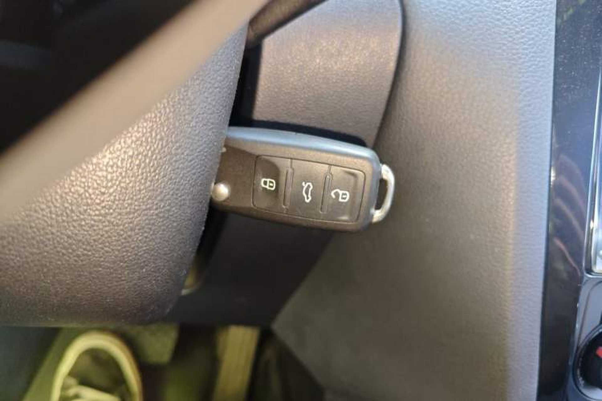 Used Volkswagen Sagitar 2015 1.6L Automatic Comfort Model Vehicle Key