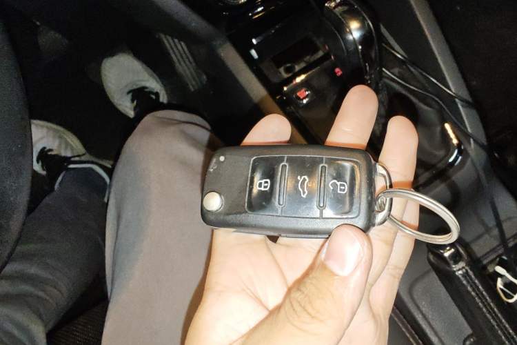 Used Volkswagen Sagitar 2015 280TSI Automatic Flagship Model Vehicle Key