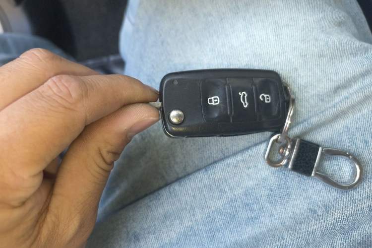 Used Volkswagen Sagitar 2015 1.6L Automatic Comfort Model Vehicle Key