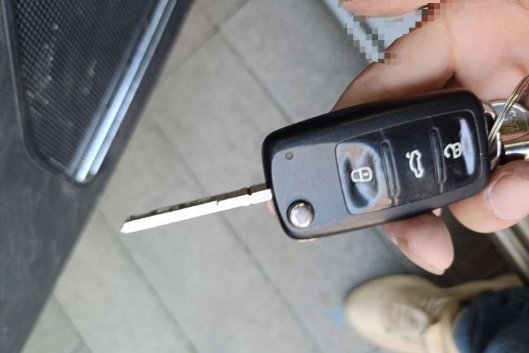 Used Volkswagen Sagitar 2015 230TSI Automatic Comfort Version Vehicle Key