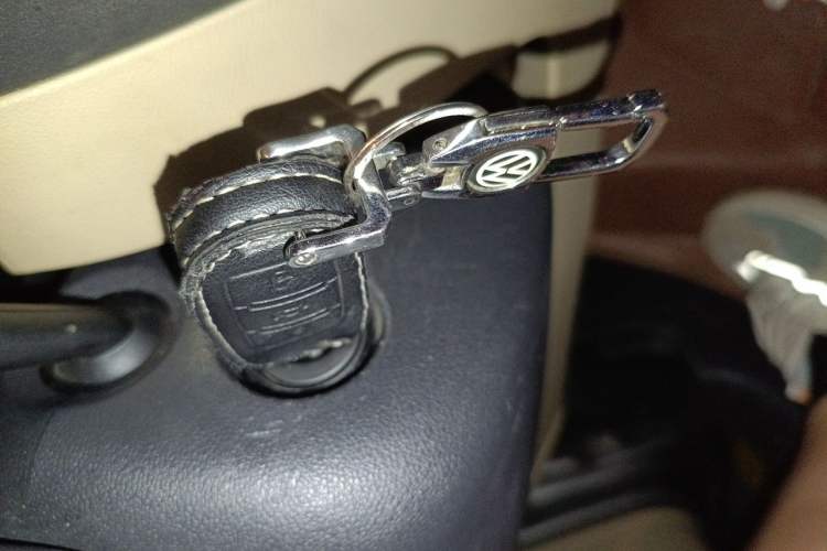 Used Volkswagen Sagitar 2015 1.6L Automatic Comfort Model Vehicle Key