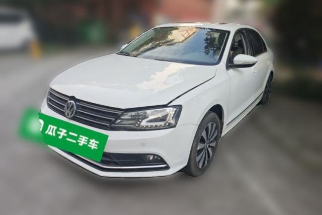 Used Volkswagen Sagitar 2015 230TSI Manual Luxury Edition