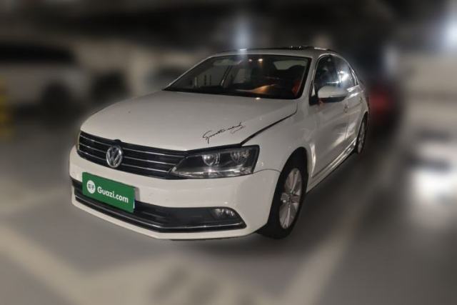 Used Volkswagen Sagitar 2015 1.6L Manual Comfort Model