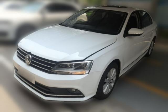 Ojetý Volkswagen Sagitar 2015 230TSI Automatic Comfort Version